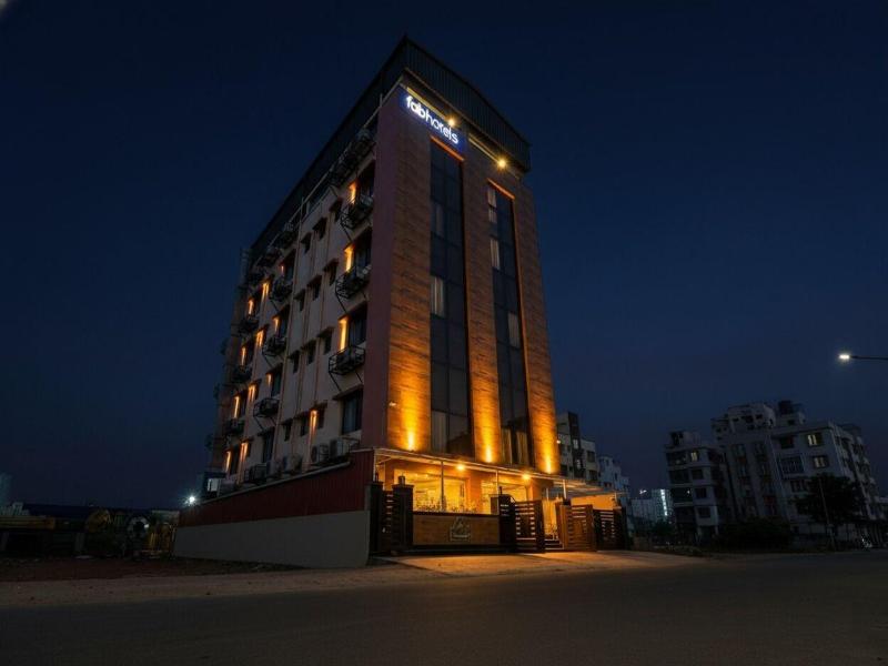 Fabhotel Prime The Pavilion image