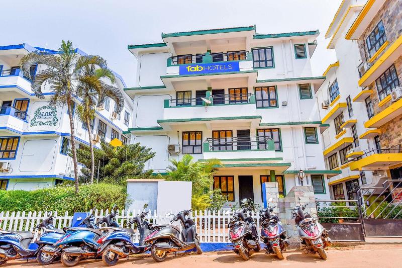 Fabexpress Alor Holiday Resort