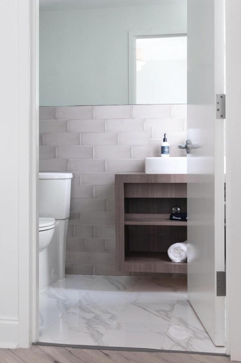 Luxuri Suites image