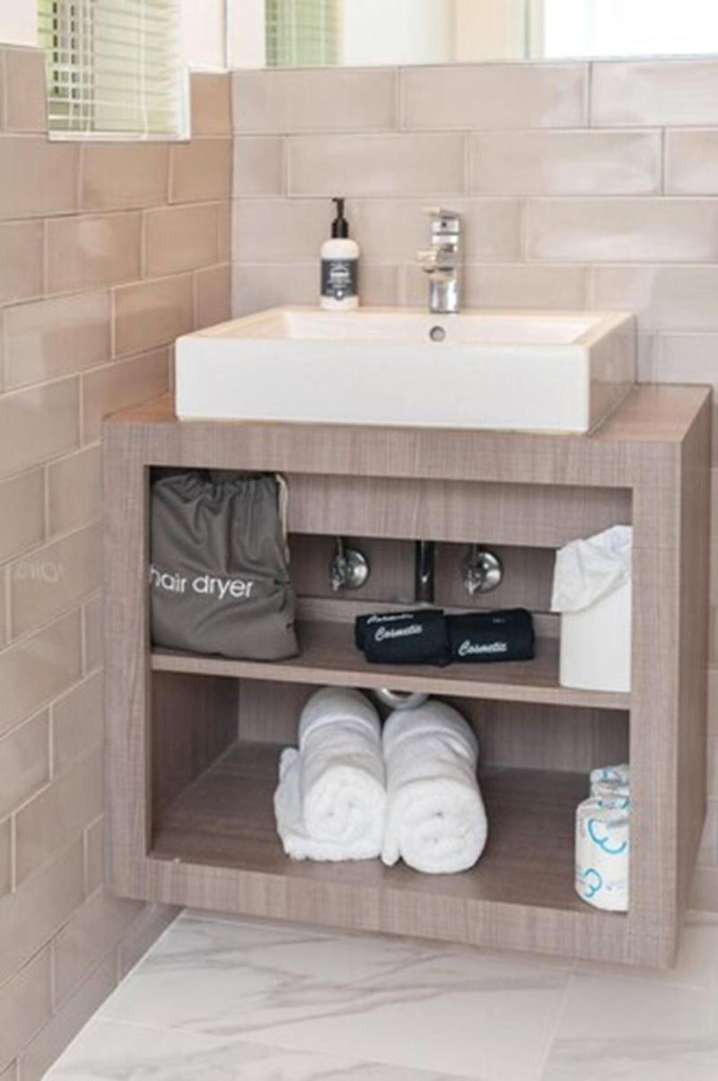 Luxuri Suites image