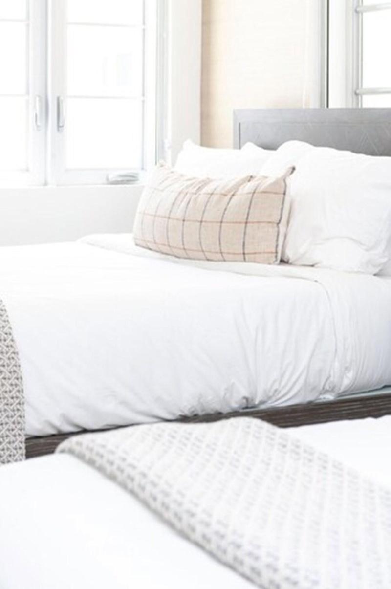 Luxuri Suites image