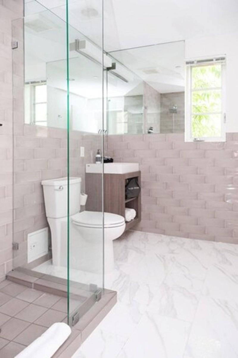 Luxuri Suites image