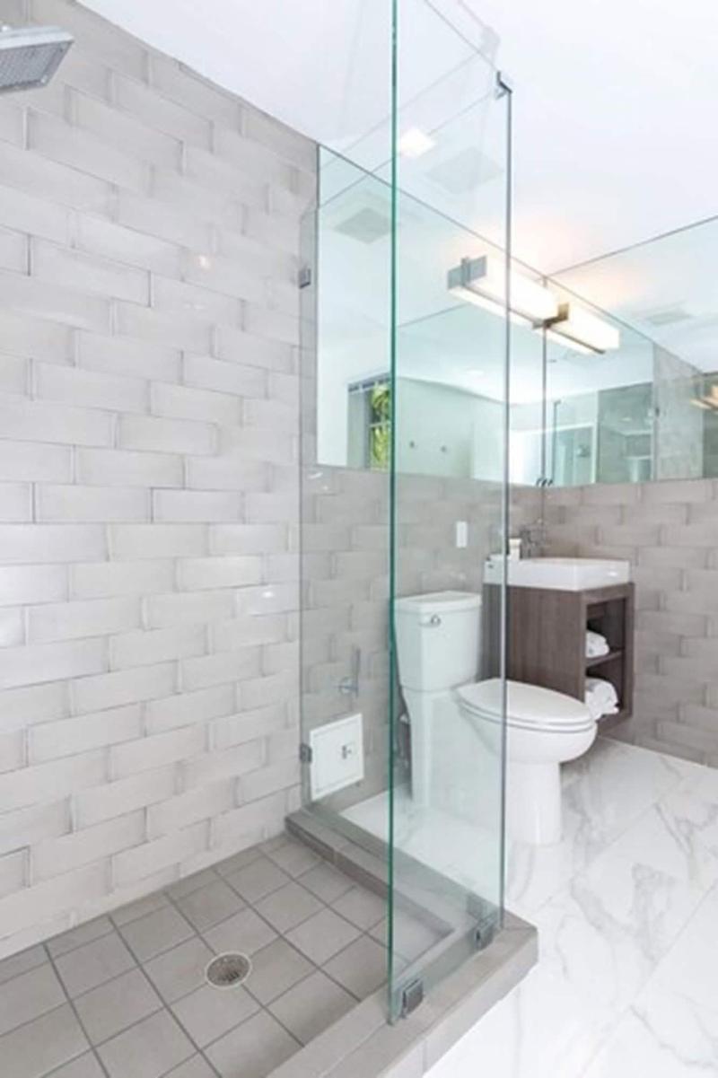 Luxuri Suites image