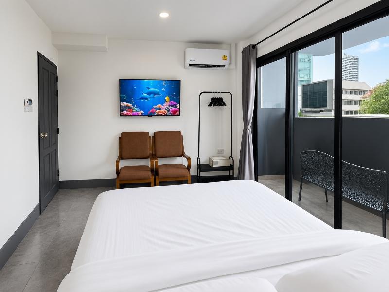 Koko Hostel Adults only (18-40) image