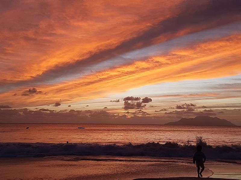 Voilà Beau Vallon image
