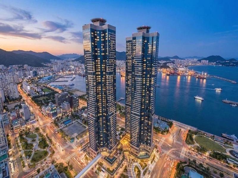 Le Collective Busan Station image