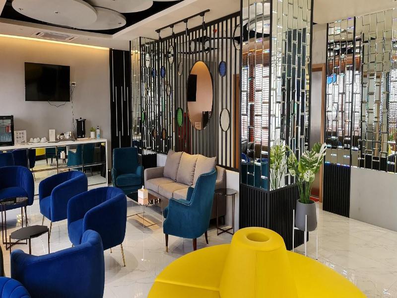 The Neuf Ratchada Hotel image