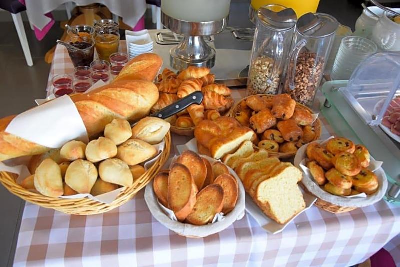 Le Petit Relais image