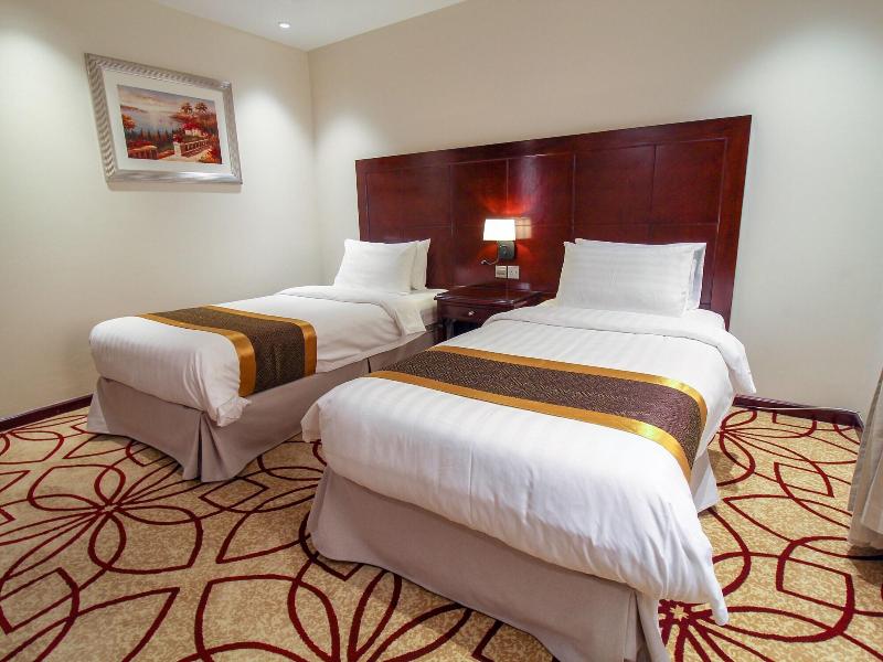 Lotaz Hotel image