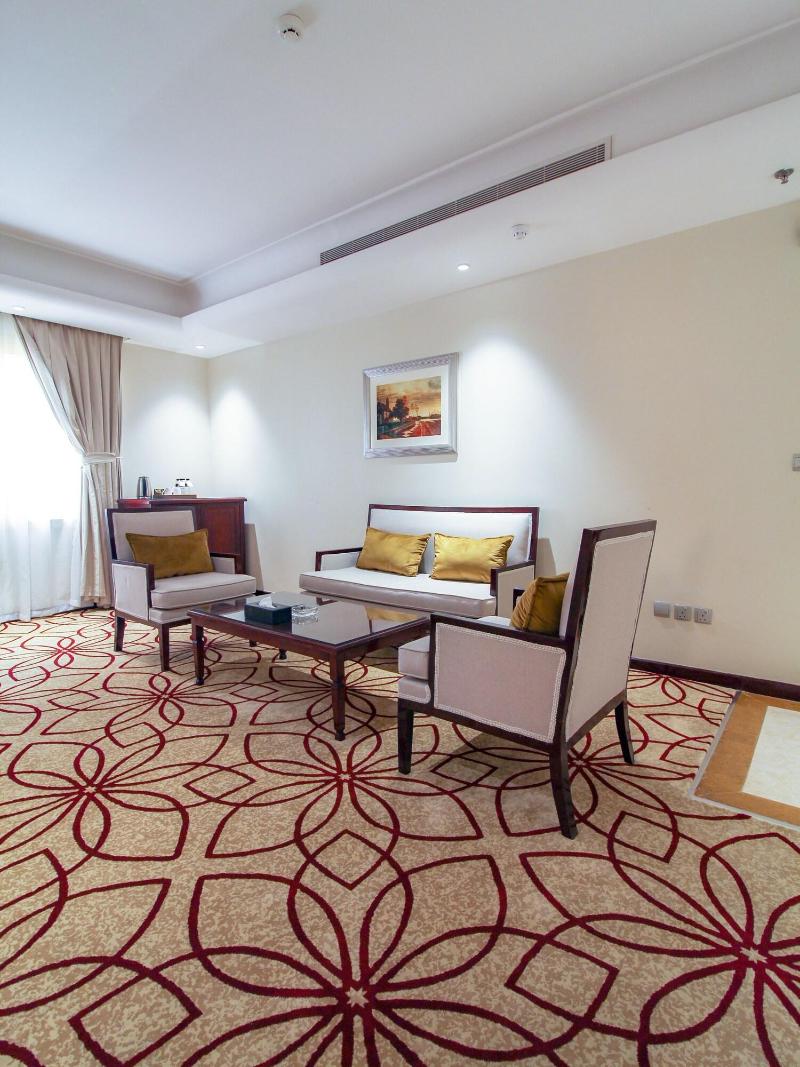 Lotaz Hotel image