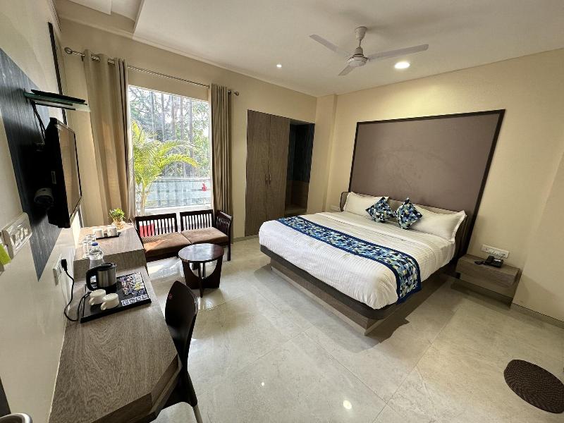 Hotel Pinaka Inn image
