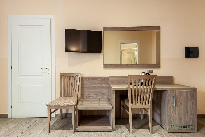 Catone Vatican Suites image