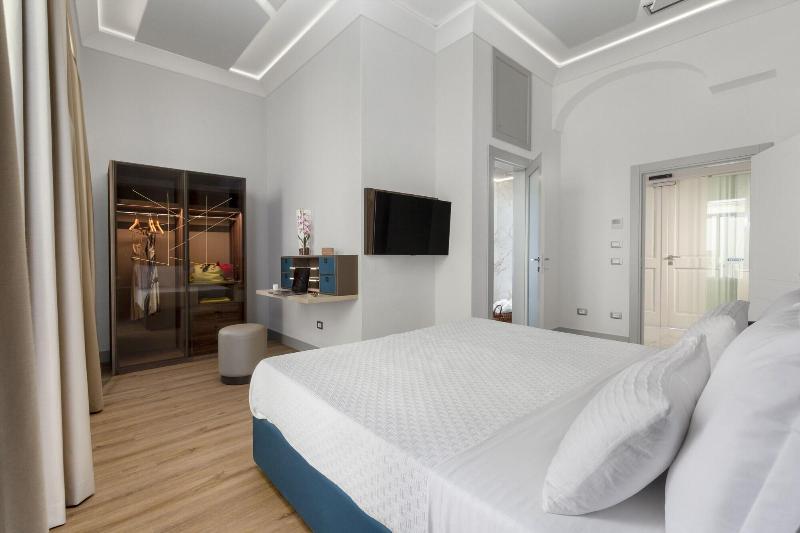 Elys Suites image