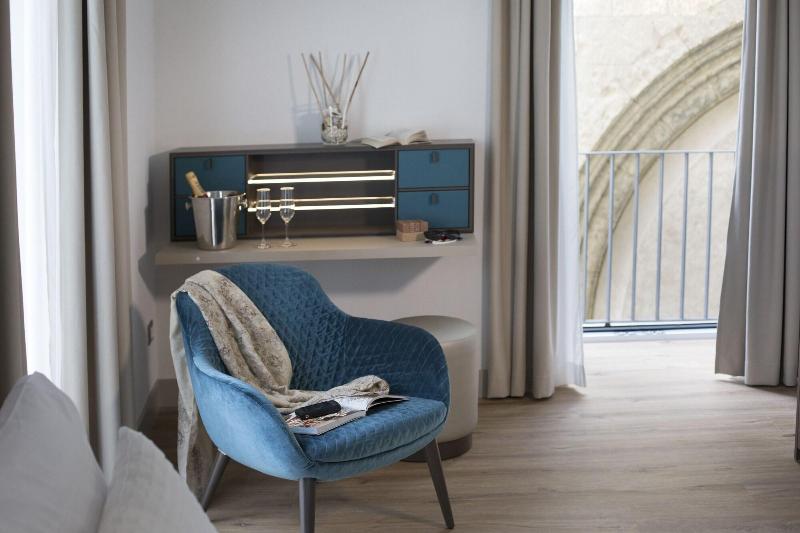 Elys Suites image