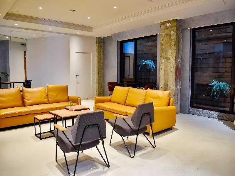 Sparrow Hotel image