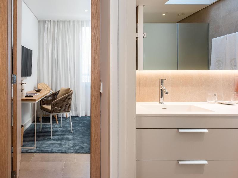 Los Jardines De Abama Suites image
