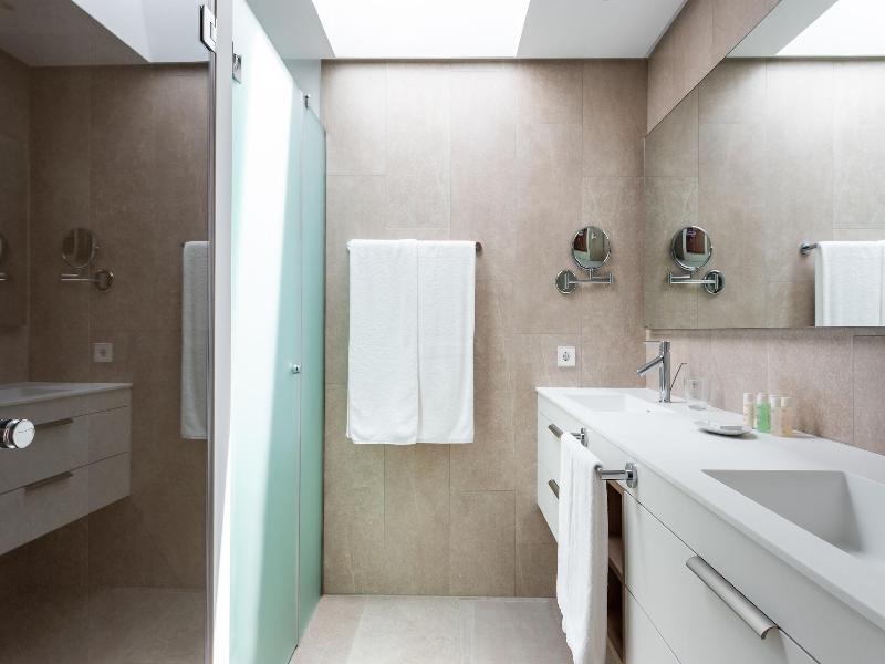 Los Jardines De Abama Suites image