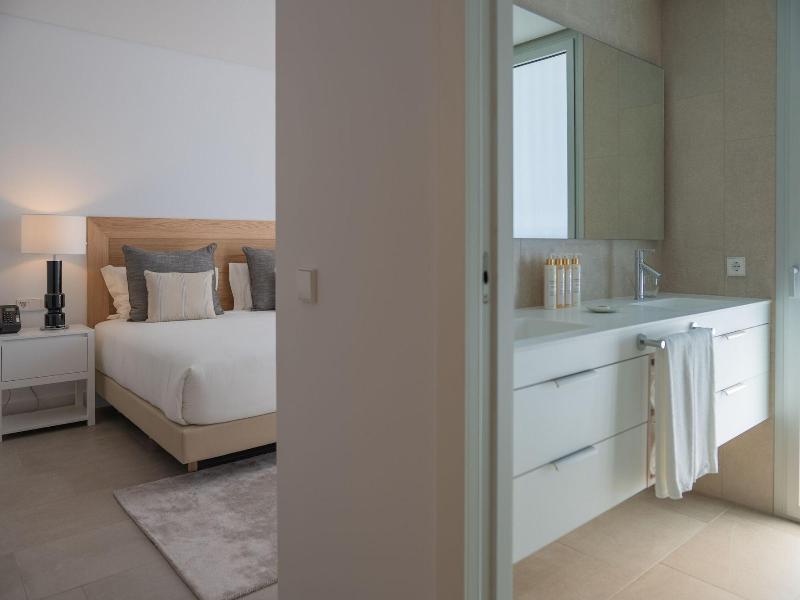 Los Jardines De Abama Suites image
