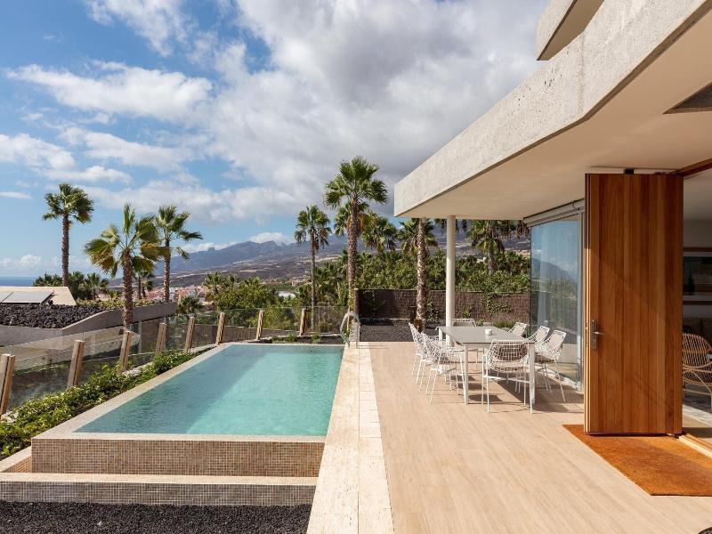 Los Jardines De Abama Suites image