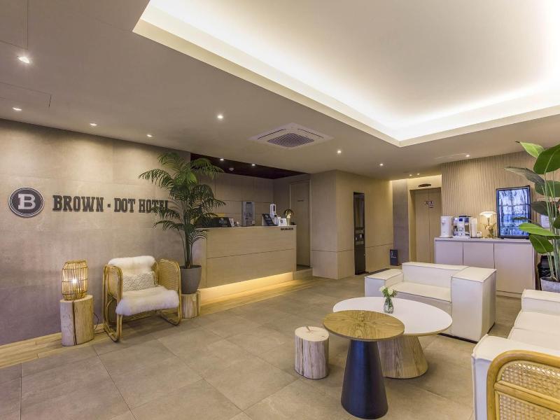 Brown Dot Gangneung Gyeongpo — photo 11