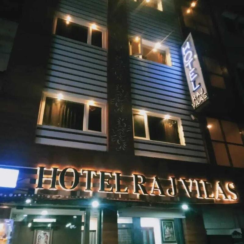 Hotel Raj Villas image