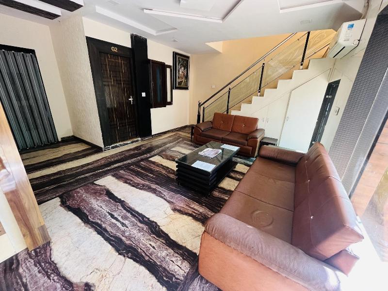 Hotel Raj Villas image