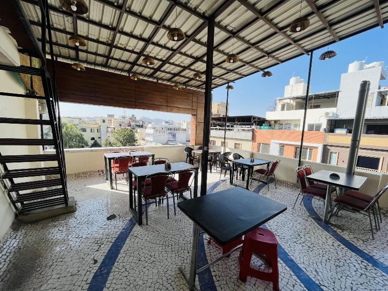 Hotel Raj Villas image