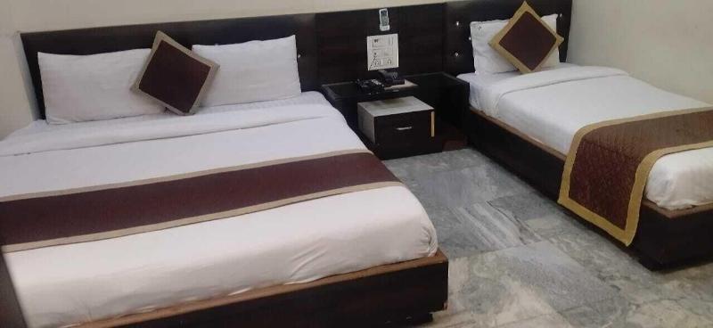 Hotel Raj Villas image