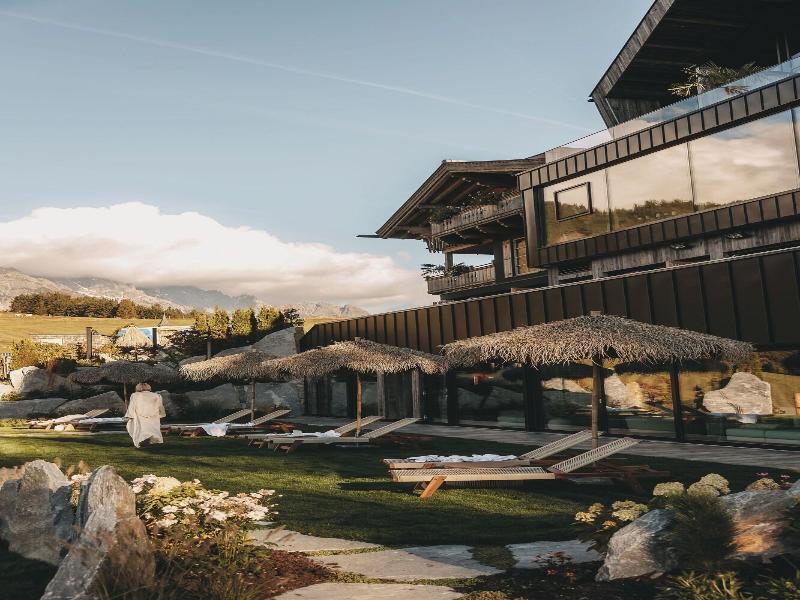Jufenalm Boho Hotel Restaurant image