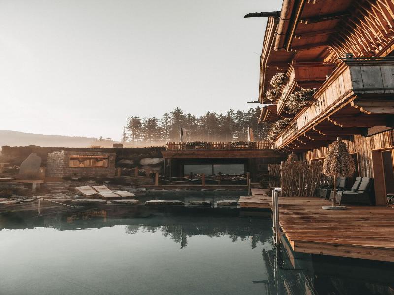 Jufenalm Boho Hotel Restaurant image
