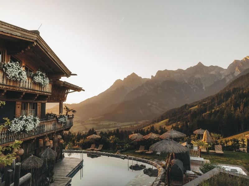 Jufenalm Boho Hotel Restaurant image