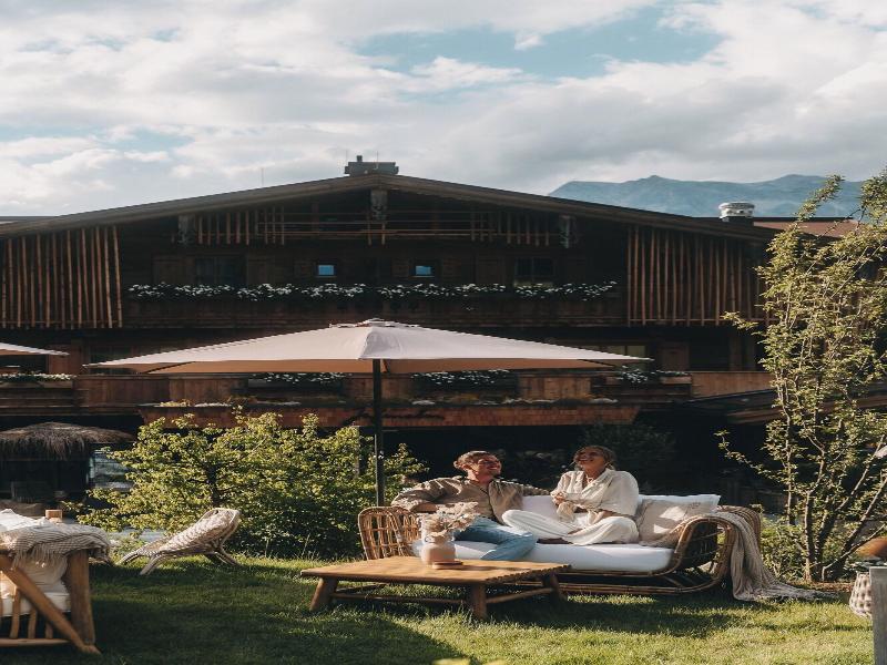 Jufenalm Boho Hotel Restaurant image