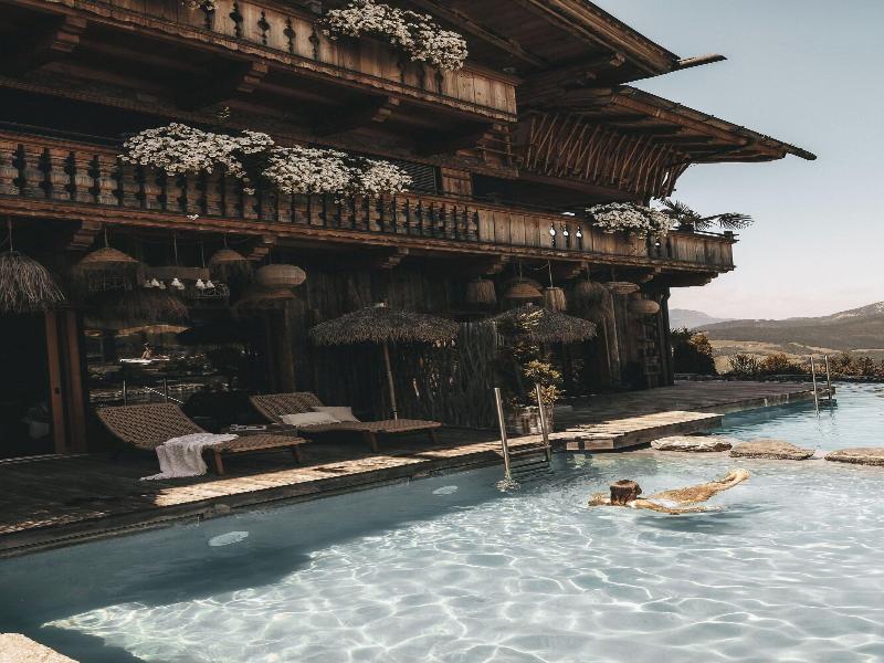 Jufenalm Boho Hotel Restaurant image