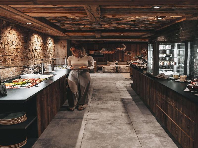 Jufenalm Boho Hotel Restaurant image