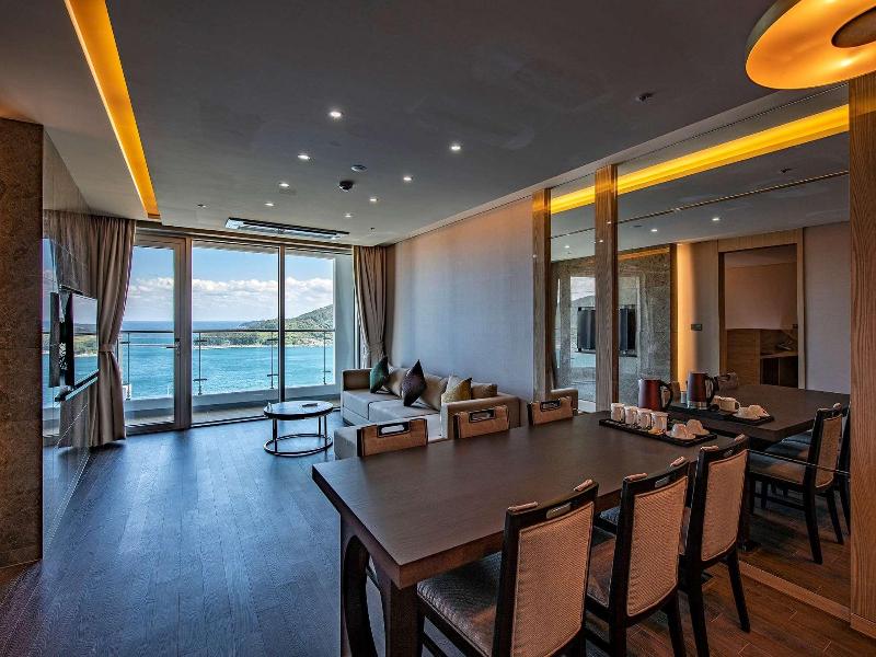Ramada Suites Geoje image
