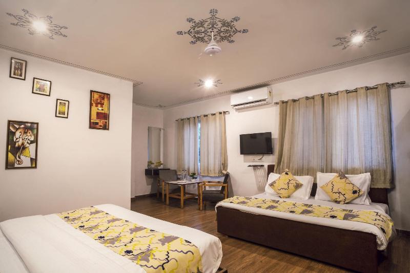 Tripli Hotels Arunoday Palace image