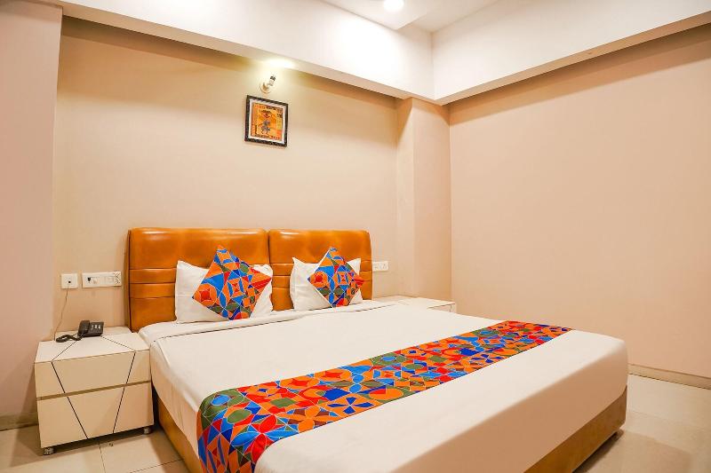 Fabhotel Divine Casa image