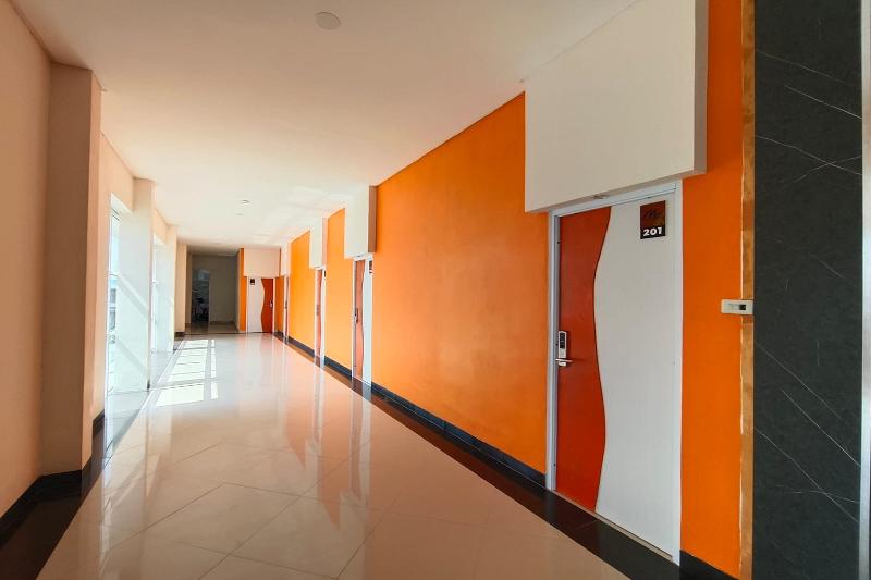Mulyojaten Hotel & Resto By Zuzu image