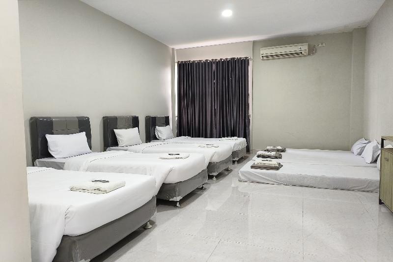 Mulyojaten Hotel & Resto By Zuzu image