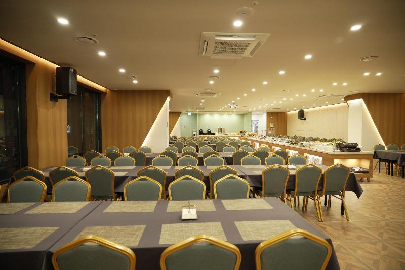 Hotel Air City Jeju image