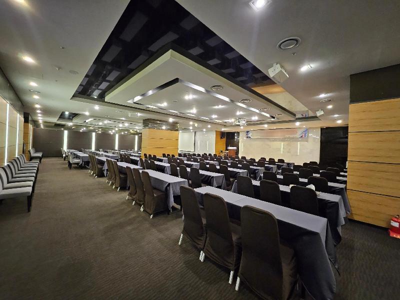 Hotel Air City Jeju image