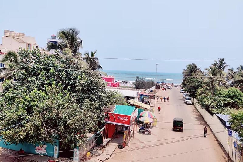 Goroomgo Deep Ganga Inn Puri image
