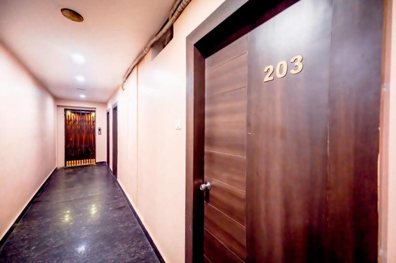 Goroomgo Deep Ganga Inn Puri image