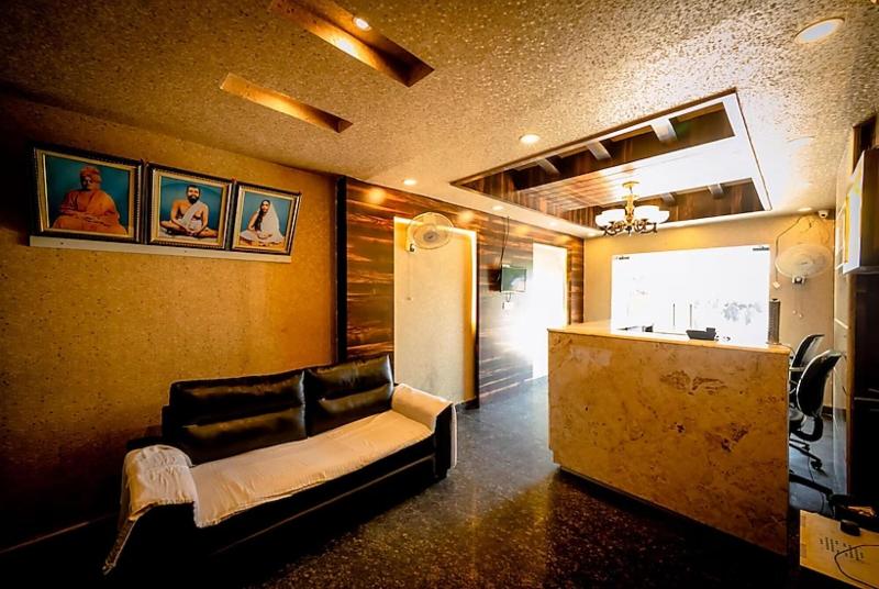 Goroomgo Deep Ganga Inn Puri image