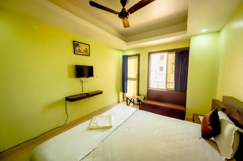 Goroomgo Deep Ganga Inn Puri image
