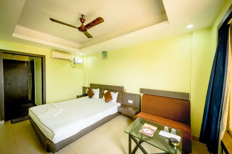Goroomgo Deep Ganga Inn Puri image