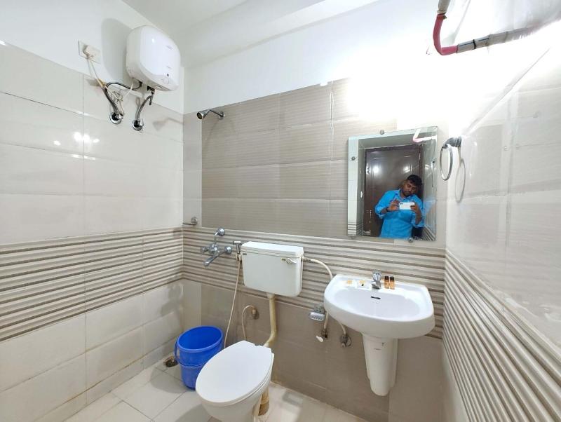Goroomgo Deep Ganga Inn Puri image