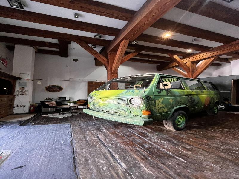 Urban Van Glamping Riga image