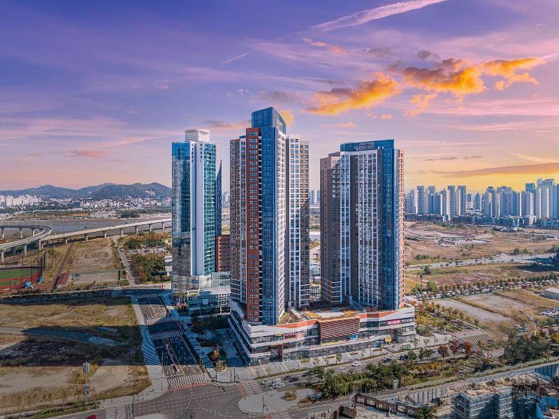 Urbanstay Songdo Moonlight Park image