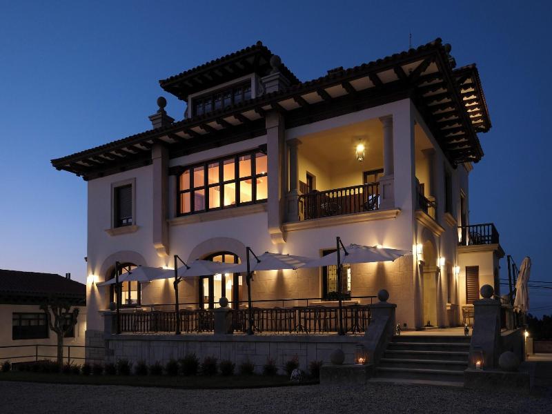 Hotel El Rosal De Cudillero image